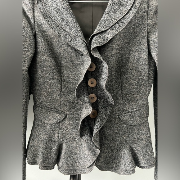 Armani Collezioni Cashmere Ruffle Blazer Jacket, Size 2 - Picture 3 of 10